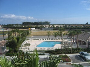 Outdoor pool - Condo in Fort Myers (Fort Myers)