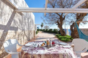 Outdoor dining - 3178 Residence La Scogliera - Monolocale by Barbarhouse (Manduria)