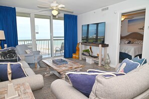 Condo, 2 quartos | Área de estar | Smart TV, serviços de streaming