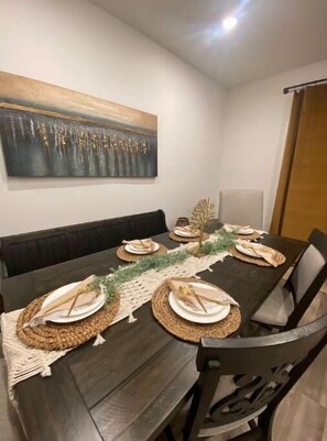 Dining - Entire Home - Brand New Cozy Modern Townhome (Charlotte)