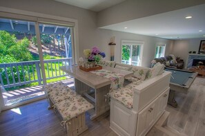 Casa, 4 habitaciones | Sala de juegos