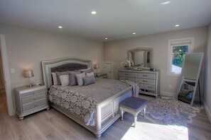 House, 4 Bedrooms