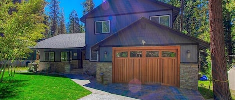 House, 4 Bedrooms | Exterior