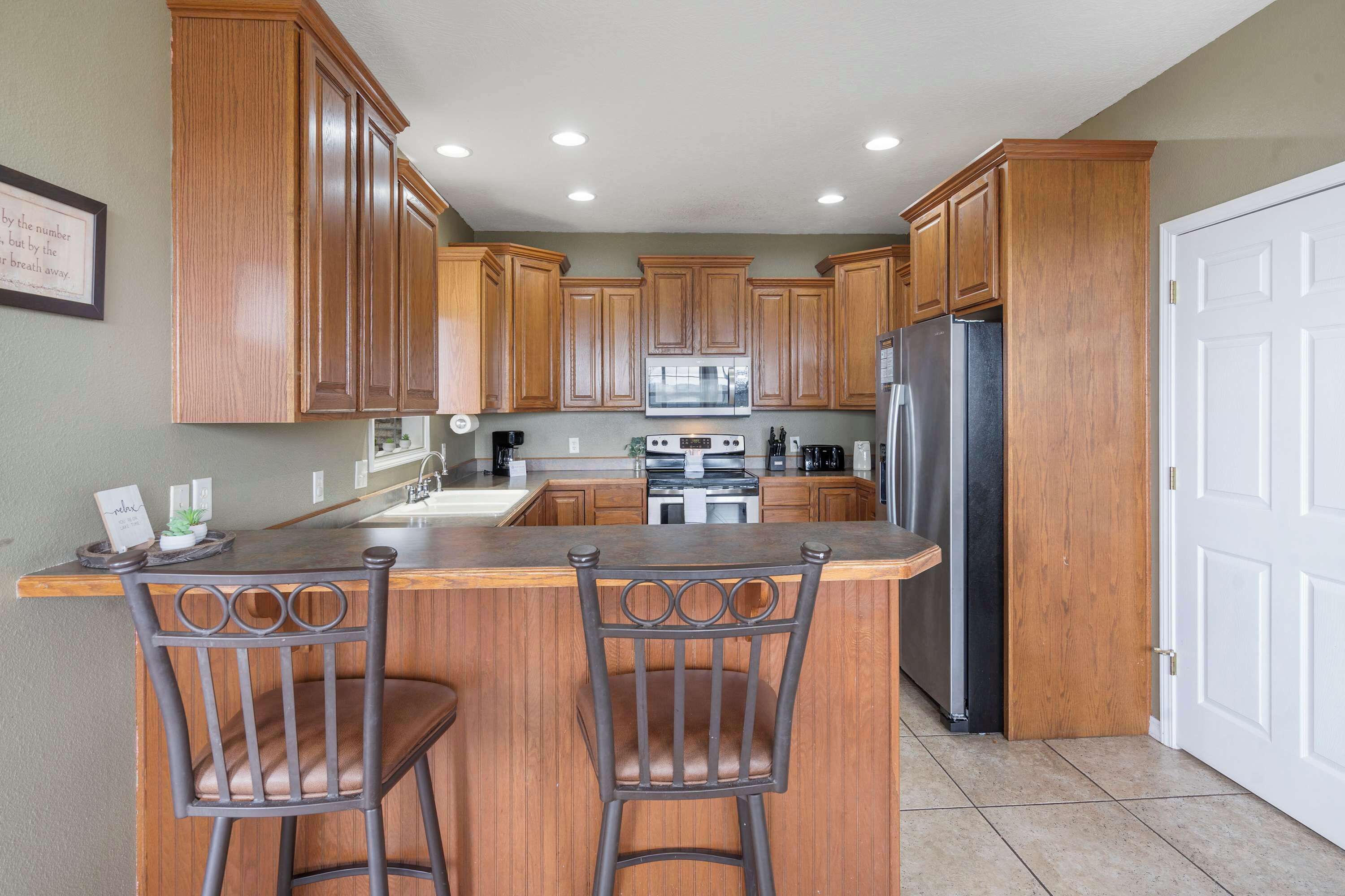 House, Multiple Beds, Patio, Mountain View (The Greenview Manor) | Private kitchen | Coffee/tea maker