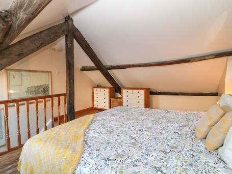 3 habitaciones, decoración personalizada y muebles diferentes