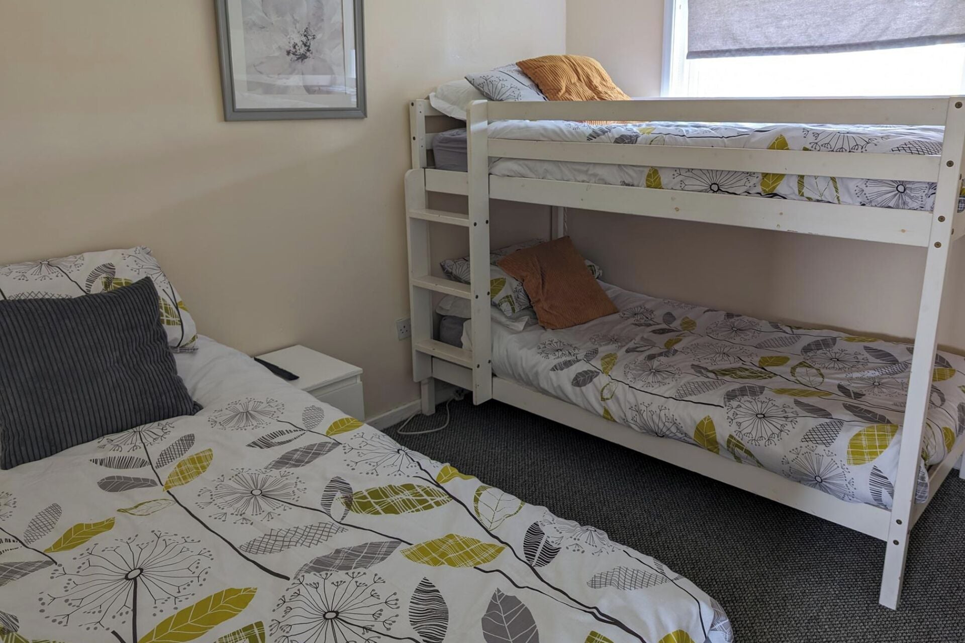 2 bedrooms, bed sheets