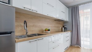 Private kitchen - Apartment 500 m From the sea by Renters (Dziwnów)
