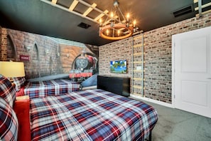 9 개의 침실, 노트북 작업 공간, 다리미/다리미판, 침대 시트