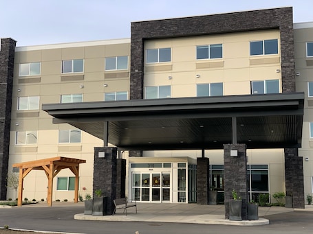 Exterior. Holiday Inn Express & Suites Courtenay - Comox by IHG
