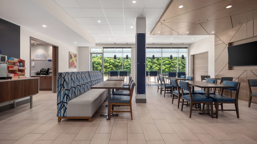 Holiday Inn Express & Suites Courtenay - Comox by IHG