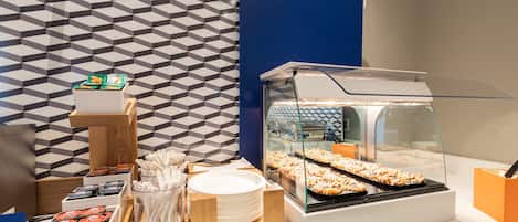 Gratis kontinental frukost varje dag