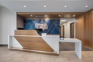 Exterior - Holiday Inn Express & Suites Courtenay - Comox by IHG (Courtenay)