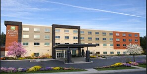 Exterior - Holiday Inn Express & Suites Courtenay - Comox by IHG (Courtenay)