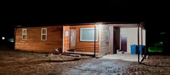 Stockton Lakes’ Rustic Retreat - Cozy & Close