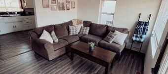 Stockton Lakesâ Rustic Retreat - Cozy & Close