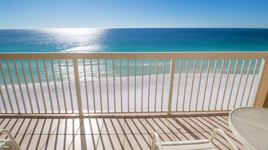 Pelican Beach 1504 1 Bedroom Condo by Pelican Beach Management