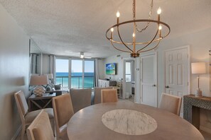 Condo, 2 quartos | Opções para refeição