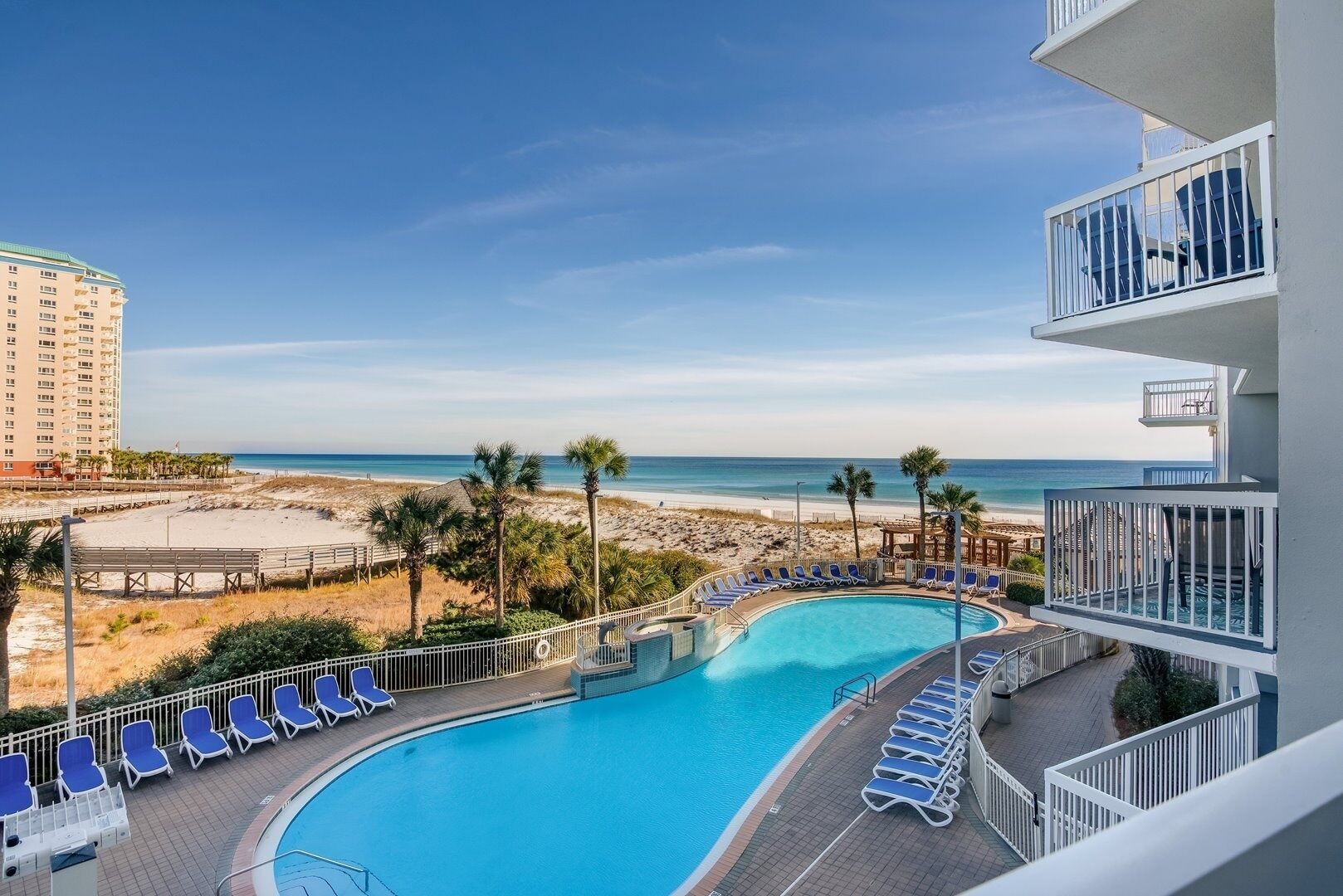 Appartement, 2 slaapkamers | Zwembad | Een binnenzwembad, een buitenzwembad