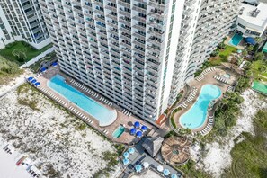 Condo, 2 Bedrooms | Exterior
