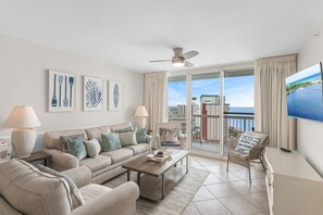Appart'hôtel, 2 chambres | Coin séjour