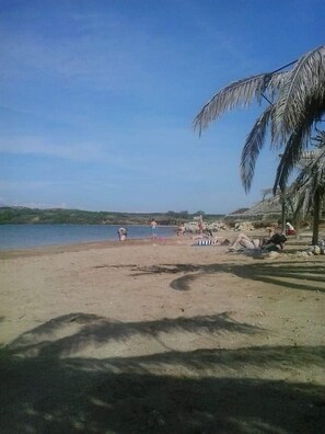 Apartment (Two Bedroom Apartment with Balcony) | Beach