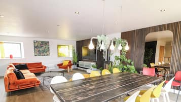 Cottage | Interior