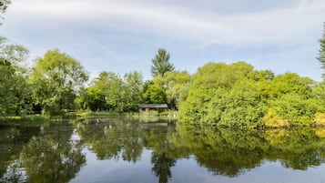 Cottage | Property grounds