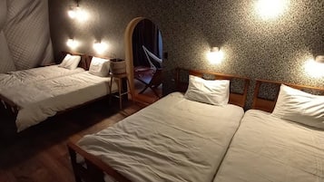1 bedroom, desk, free WiFi