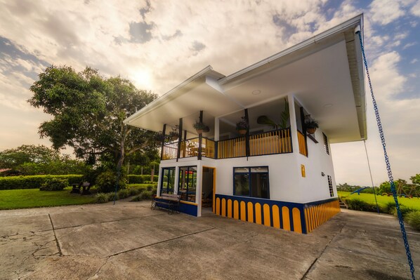 Exterior - Finca familiar (montenegro)