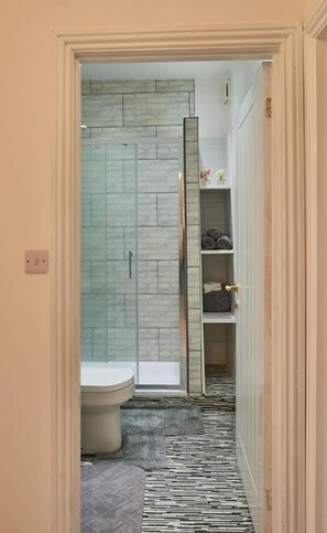 Bathroom - Flat in Kemptown. Road Opposite to Beach (Brighton)