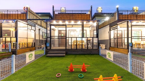 Gapyeong Dangdangi Dog Pension Purple