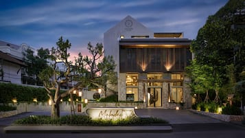 Front of property – evening/night