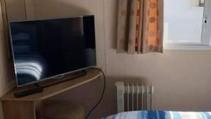 Room - Impeccable 2-bed Apartment in Prestatyn (Prestatyn)