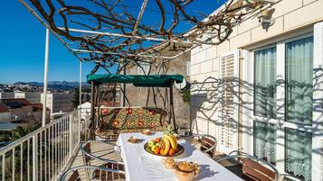 Apartment (Two Bedroom Apartment with Terrace) | Balcony