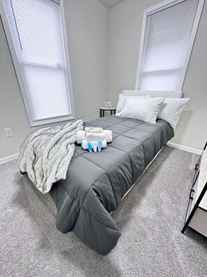 3 bedrooms, free WiFi, bed sheets