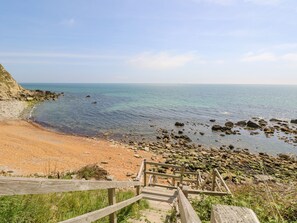 Beach nearby - 1 Tulse Hill Cottages (Ventnor)