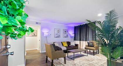 Discover Tranquil Hideaway, Your Urban Oasis
Welcome to Tranquil Hideaway.