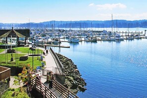 Marina - Front Street Suite (Poulsbo)