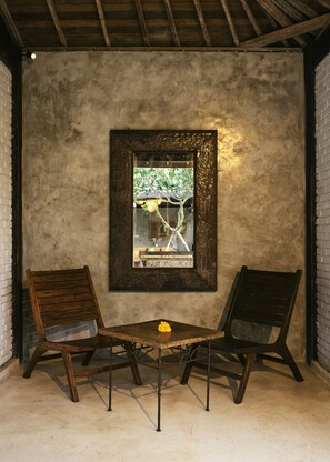 Reception - Tamuku Padang Padang, CARI Surf Camp (Pecatu)