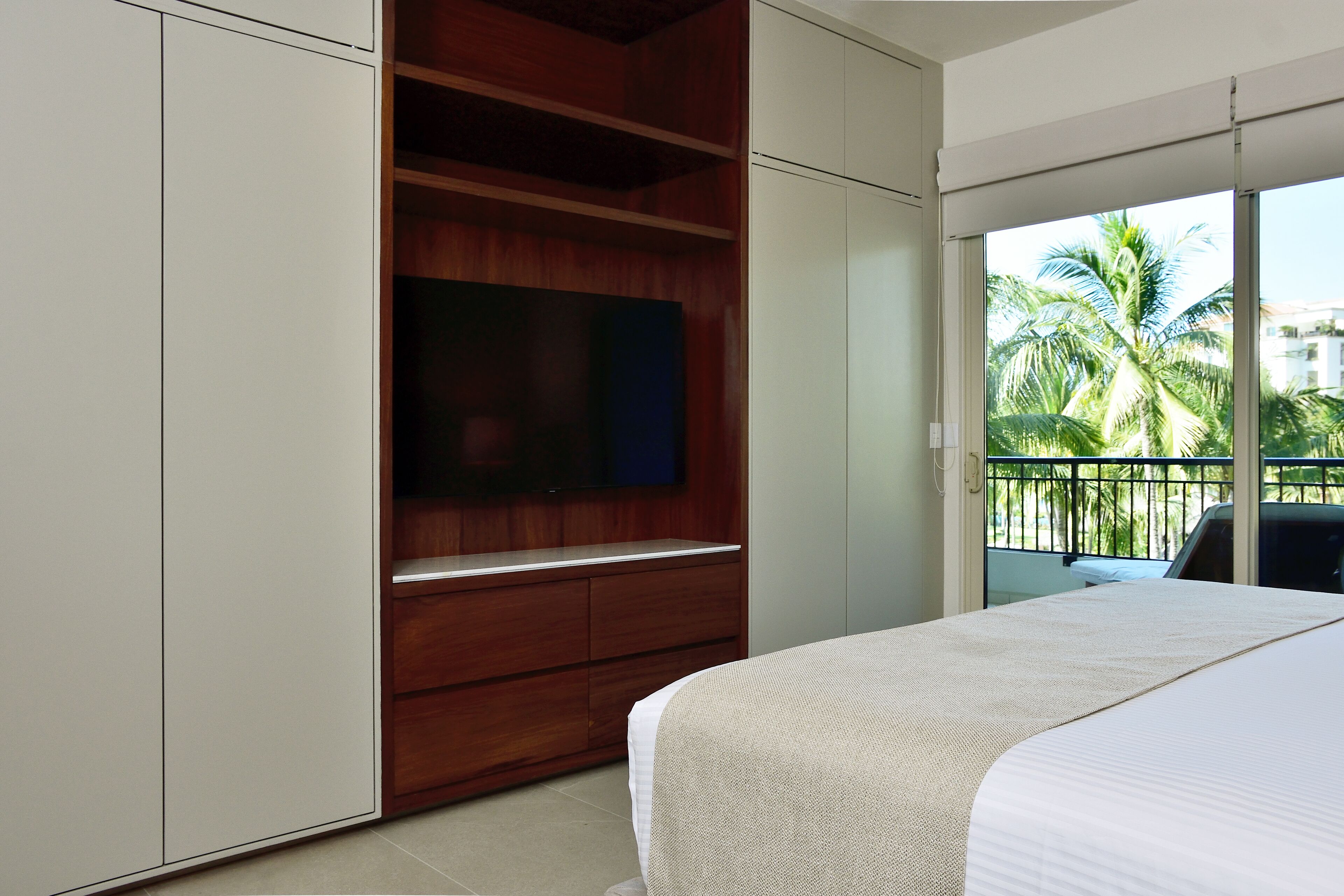 2 bedrooms, in-room safe, iron/ironing board, travel crib