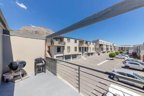 Basic Apartment, Multiple Beds | Property grounds