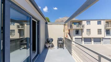 Basic Apartment, Multiple Beds | Property grounds