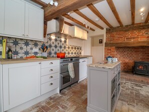 Cottage | Private kitchen - South Grange House (Saxmundham)