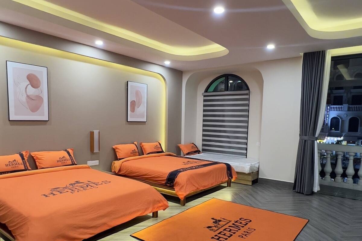 Family Room, Marina View | Living area | 32-inch LCD TV with premium channels, TV