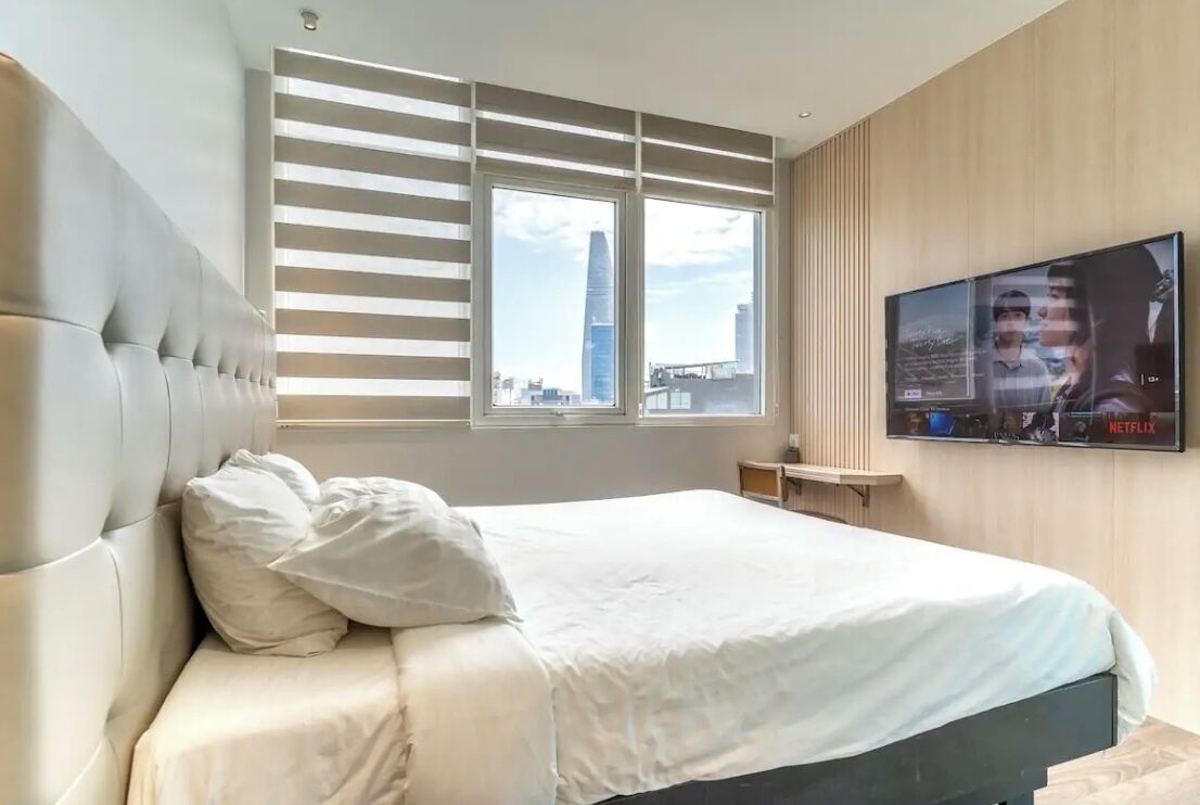 Exclusive Apartment, 2 Bedrooms | Escrivaninha, espaço de trabalho para notebook, Wi-Fi de cortesia