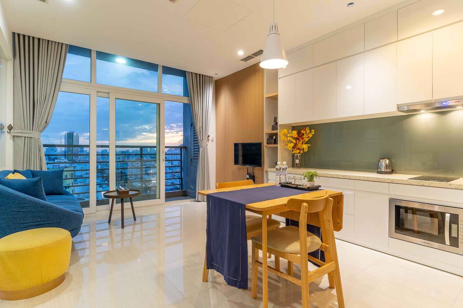 Luxury Apartment | Living area | 47-inch TV with satellite channels