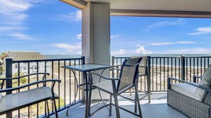 Apartment (4 Bedrooms) | Front of property