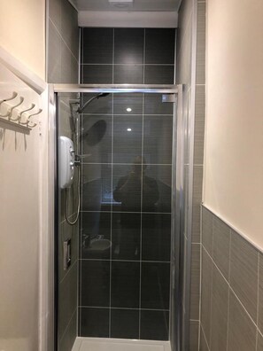 House | Bathroom | Shower, hair dryer, towels