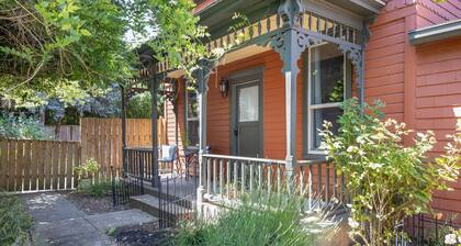 Wynkoop: Taste of Europe | Walk to Wineries | Pet Friendly