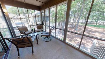 Villa, 4 Bedrooms | Property grounds